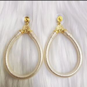 Budha All Weather Womens Earring. Color Cream Excellent Quality